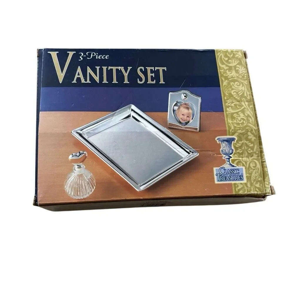 Classic Treasures 3-Piece Vanity Set